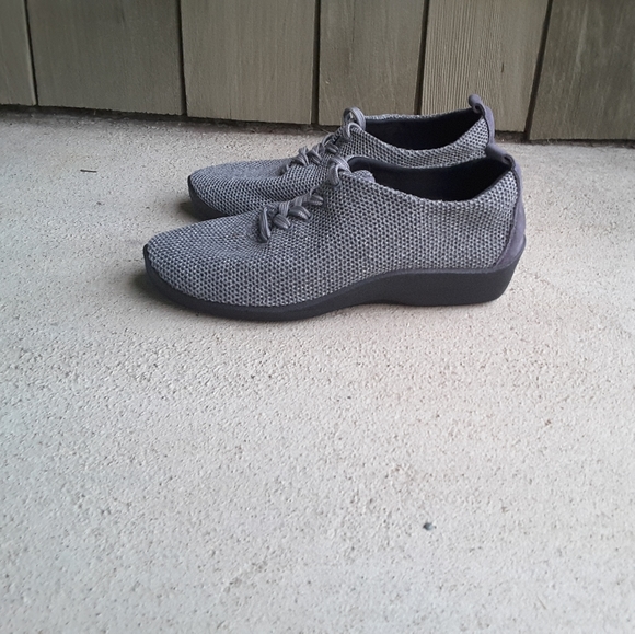 Grey ARCOPEDICO Lightweight Knit Vegan Friendly Lace Up - Picture 2 of 5